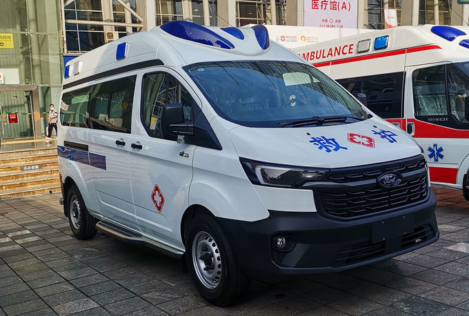7 ที่นั่ง / 8 ที่นั่ง รถพยาบาลฉุกเฉิน Ford Transit รถพยาบาล 3