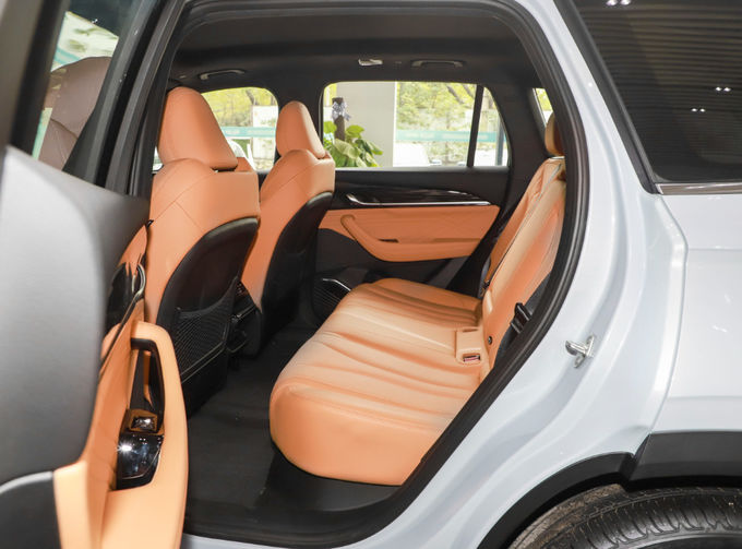 Plug In Hybrid SUV รถยนต์ รถยนต์ Off Road รถเบนซิน 8