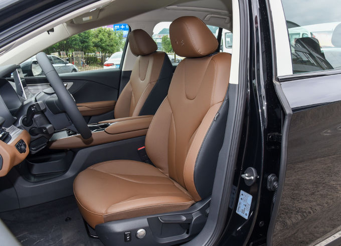 ฮ่องกี อิเล็กทริก EV Car 140Kw 5 ที่นั่ง อิเล็กทริก Car ล้อหน้าขับดํา 9