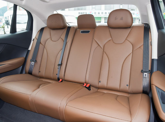 ฮ่องกี อิเล็กทริก EV Car 140Kw 5 ที่นั่ง อิเล็กทริก Car ล้อหน้าขับดํา 7