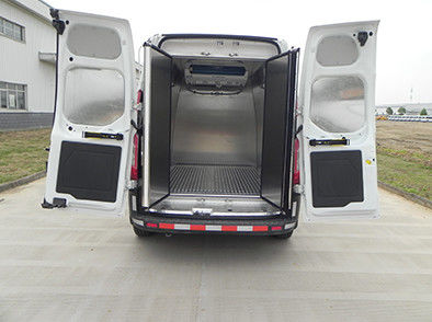 850 เครื่องยนต์ Ford รถบรรทุกเย็น Ford Transit รถตู้เย็น 1