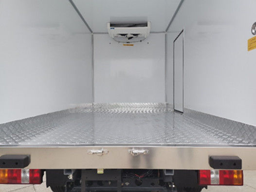 Jiangling Cargo Van Refrigeration ไดเซล ดริเวอร์หลัง 4×2 เครื่องขนส่งด้วยมือ 2