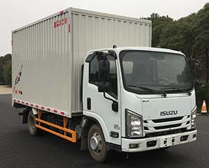 112KW 152HP กล่องรถบรรทุกประปา รถขนส่งรถบรรทุกที่มีประตูท้ายยกหลัง 0