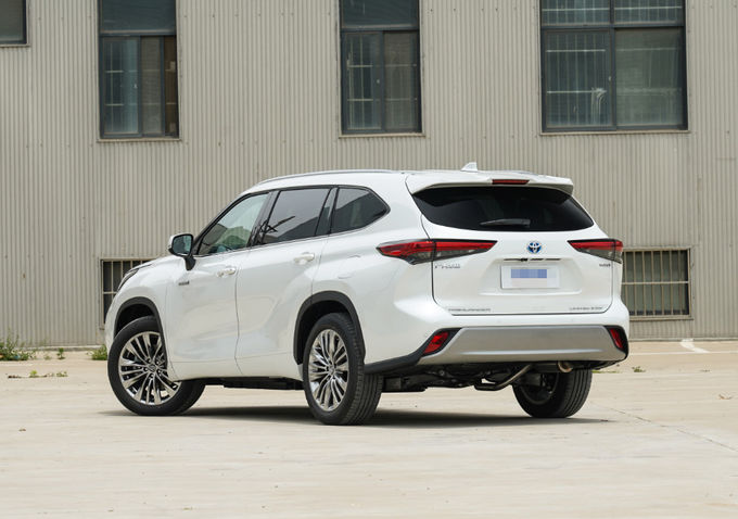โตโยต้า ไฮแลนเดอร์ SUV รถขับน้ํามัน 7 ที่นั่ง ไฮแลนเดอร์ Suv 3