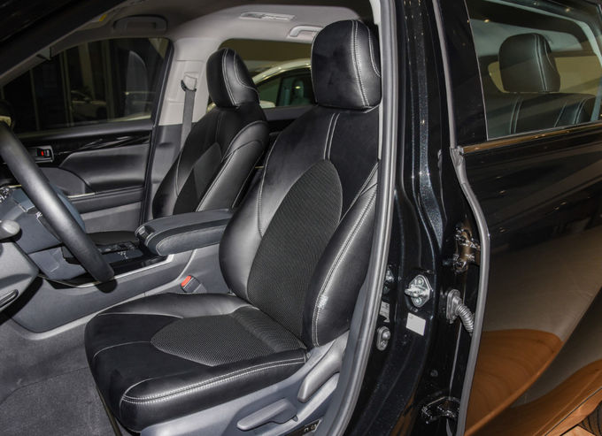 โตโยต้า ไฮแลนเดอร์ SUV รถขับน้ํามัน 7 ที่นั่ง ไฮแลนเดอร์ Suv 9