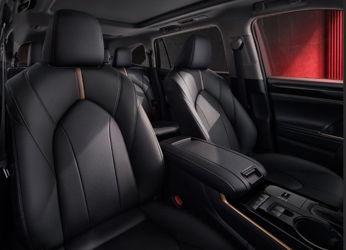 โตโยต้า ไฮแลนเดอร์ SUV รถขับน้ํามัน 7 ที่นั่ง ไฮแลนเดอร์ Suv 7