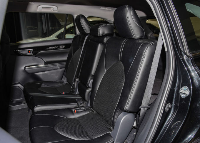 โตโยต้า ไฮแลนเดอร์ SUV รถขับน้ํามัน 7 ที่นั่ง ไฮแลนเดอร์ Suv 6