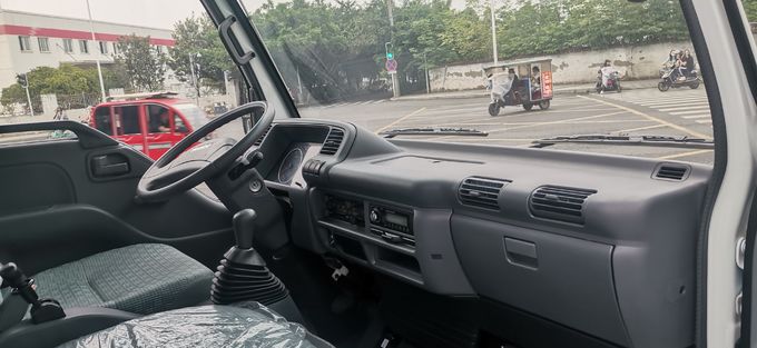 Isuzu รถกระบะขนของ 5 ที่นั่ง 2WD ขับหลัง 4×2 ไดเซล แมนูเอล แบรนช์ 5