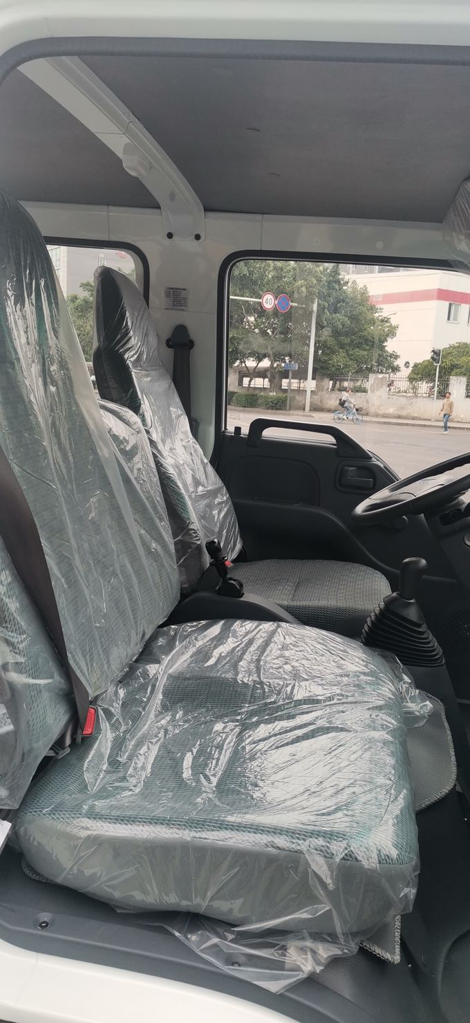 Isuzu รถกระบะขนของ 5 ที่นั่ง 2WD ขับหลัง 4×2 ไดเซล แมนูเอล แบรนช์ 6