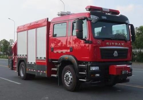 SINOTRUK รถดับเพลิงกู้ภัยฉุกเฉิน ดีเซล ขับหลัง 6 ที่นั่ง เกียร์ธรรมดา 4×2 1